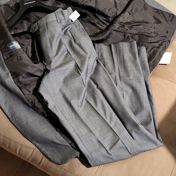 Armani Collezioni suit - Picture 6 of 13